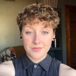 Meet your Posher, Bella